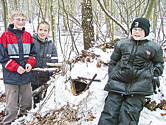Schülerinnen und Schüler im Winter im Otterzentrum Niedersachsen